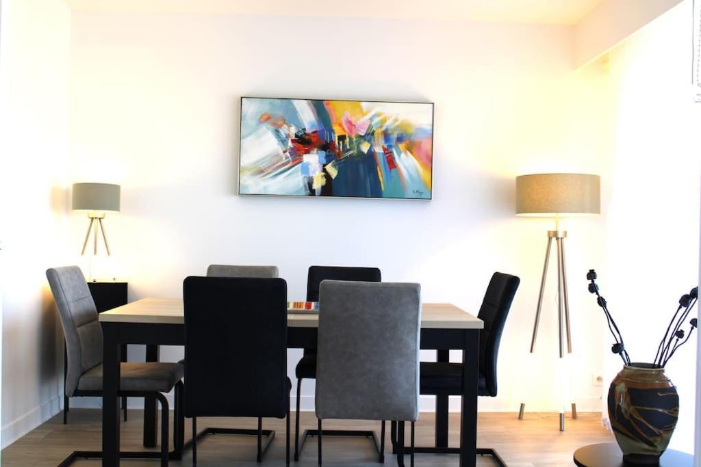 Spacieux Avec Terrasse En Plein Centre *
