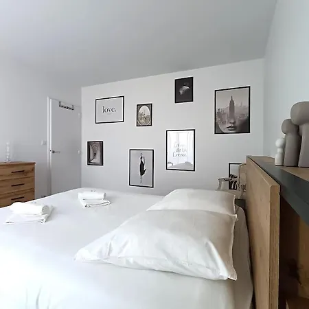 Appartement Spacieux Avec Terrasse En Plein Centre Anglet Extérieur photo